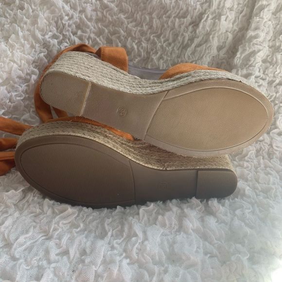 Huiyuzhi platform wedges, velvet, tie up, color camel brown, size 8.5 - Picture 5 of 13